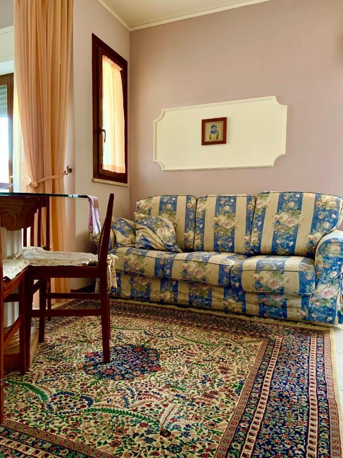 La Maisonnette Nettuno Luaran gambar